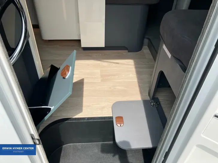 Fahrzeugbild Laika Kosmo L 319 #28