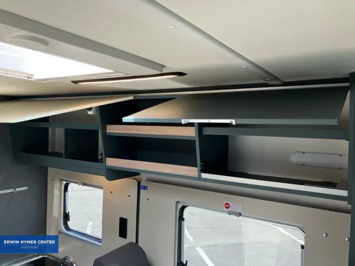 Fahrzeugbild Laika Kosmo L 319 #29