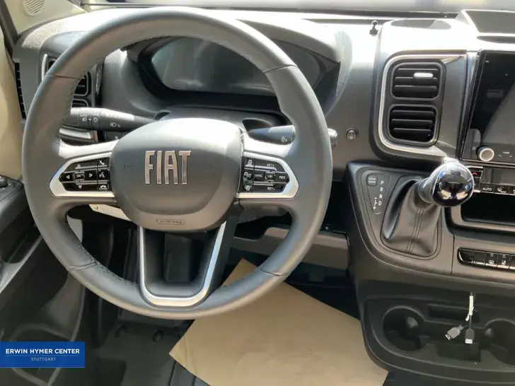 Fahrzeugbild Laika Kosmo L 409 #12