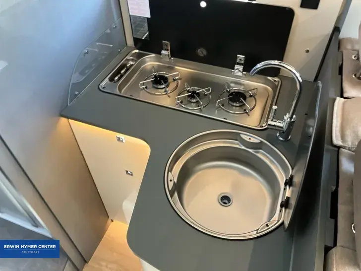 Fahrzeugbild Laika Kosmo L 409 #16