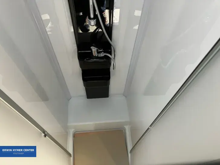 Fahrzeugbild Laika Kosmo L 409 #20