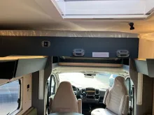 Fahrzeugbild Laika Kosmo L 409 #23