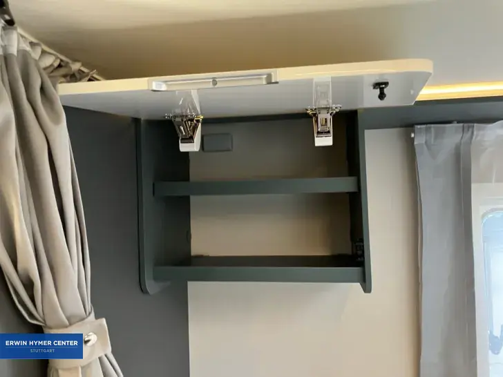 Fahrzeugbild Laika Kosmo L 409 #25