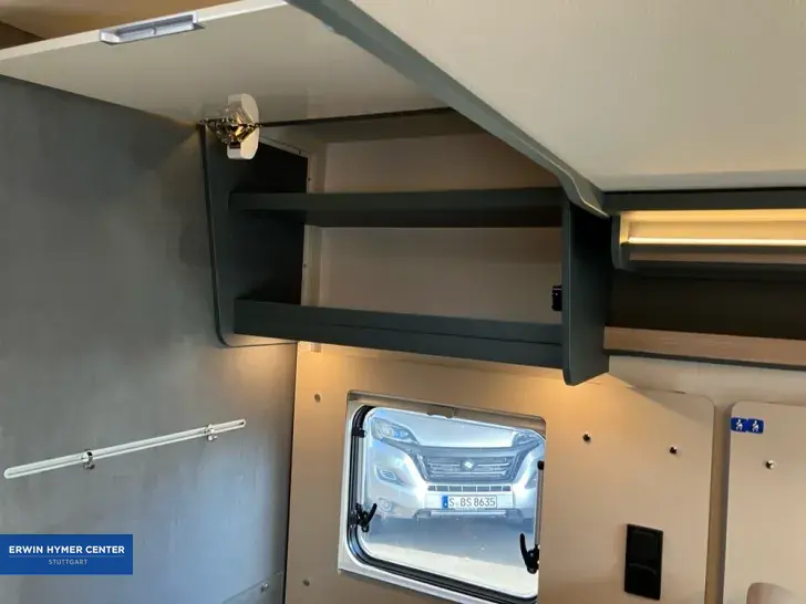 Fahrzeugbild Laika Kosmo L 409 #27