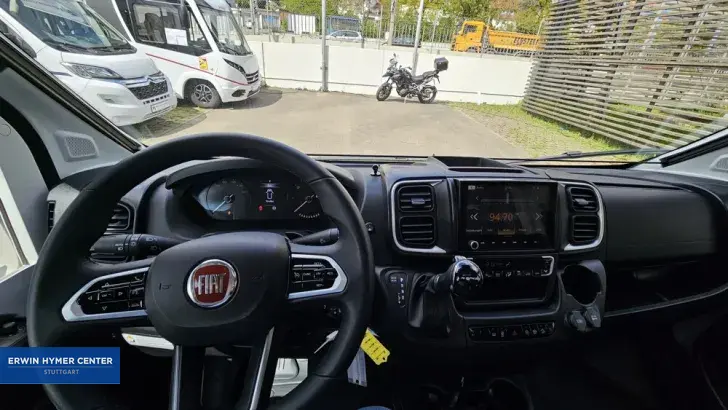 Fahrzeugbild Laika Kosmo L 409 #7