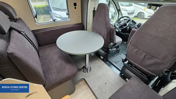 Fahrzeugbild Laika Kosmo L 409 #12