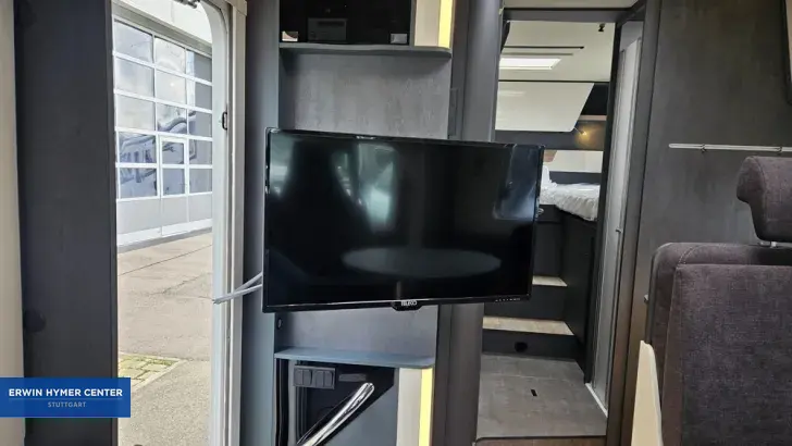 Fahrzeugbild Laika Kosmo L 409 #16