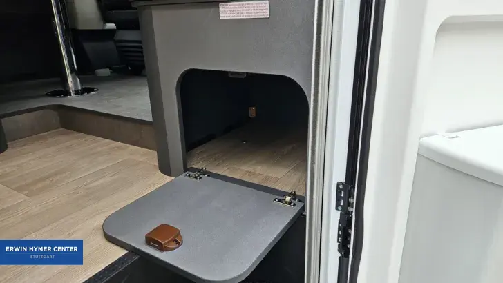 Fahrzeugbild Laika Kosmo L 409 #19