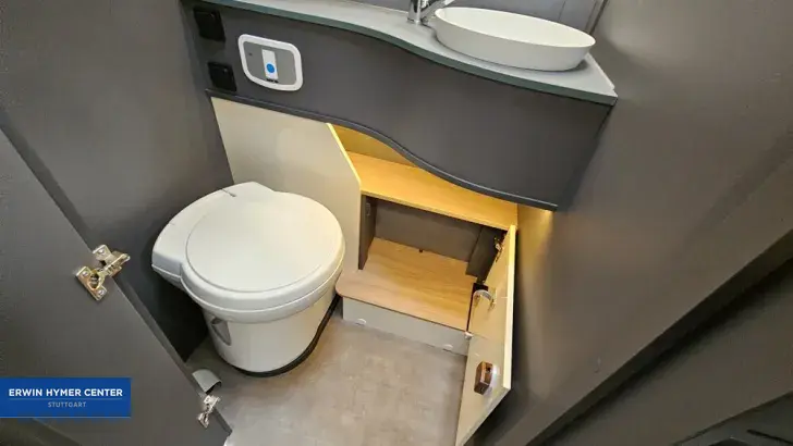 Fahrzeugbild Laika Kosmo L 409 #28