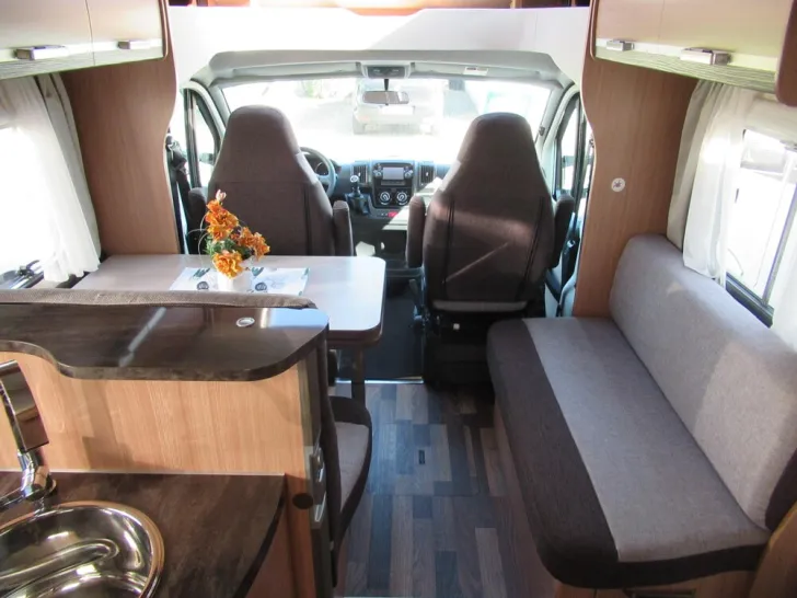 Fahrzeugbild Knaus Sky Wave 650 MF #7