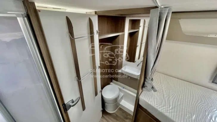 Fahrzeugbild Carado I 447 #10