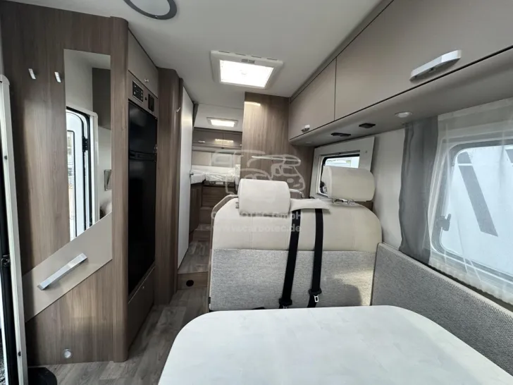 Fahrzeugbild Carado I 447 #4