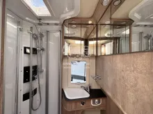Fahrzeugbild Laika Ecovip H 3109 #13