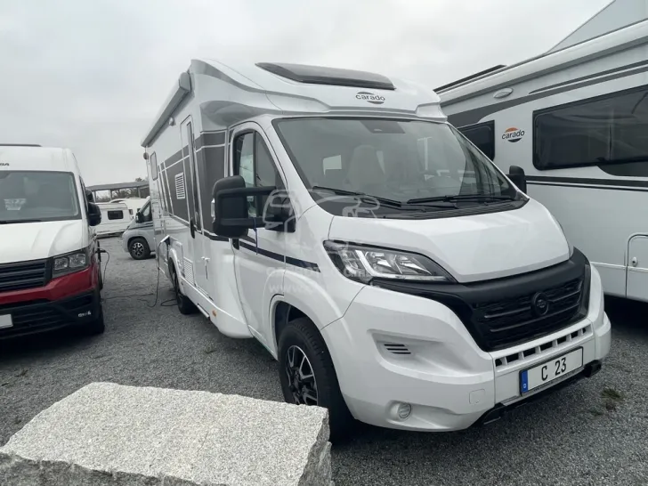 Fahrzeugbild Carado T 338 #1