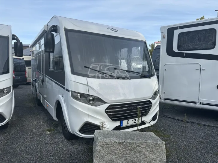 Fahrzeugbild Carado I 338 #1