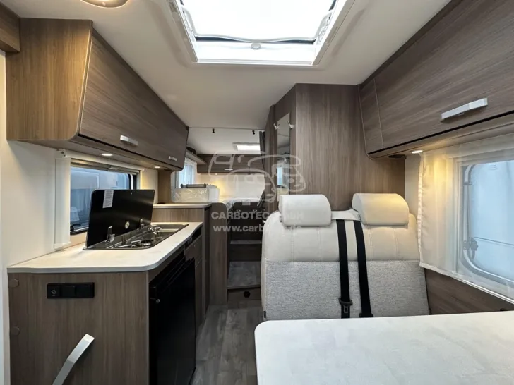 Fahrzeugbild Carado V 337 #7