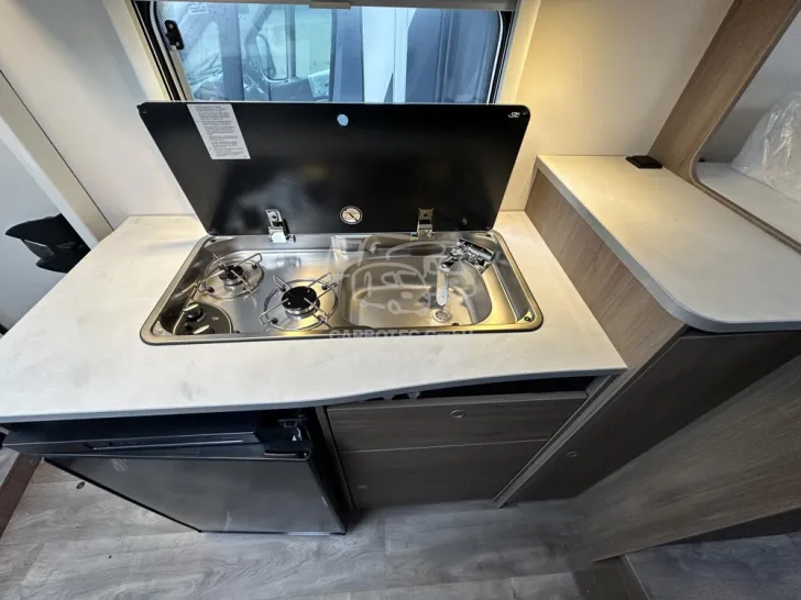 Fahrzeugbild Carado V 337 #9