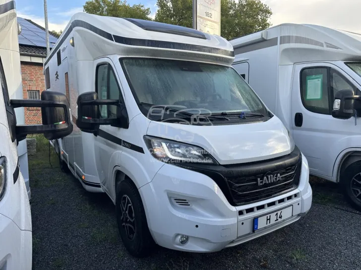 Fahrzeugbild Laika Kosmo L 409 #2