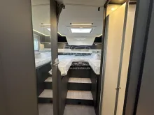 Fahrzeugbild Laika Kosmo L 409 #8