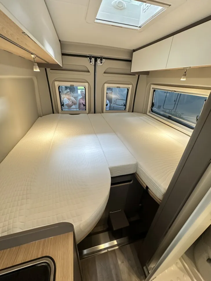 Fahrzeugbild LMC Innovan 640 #7