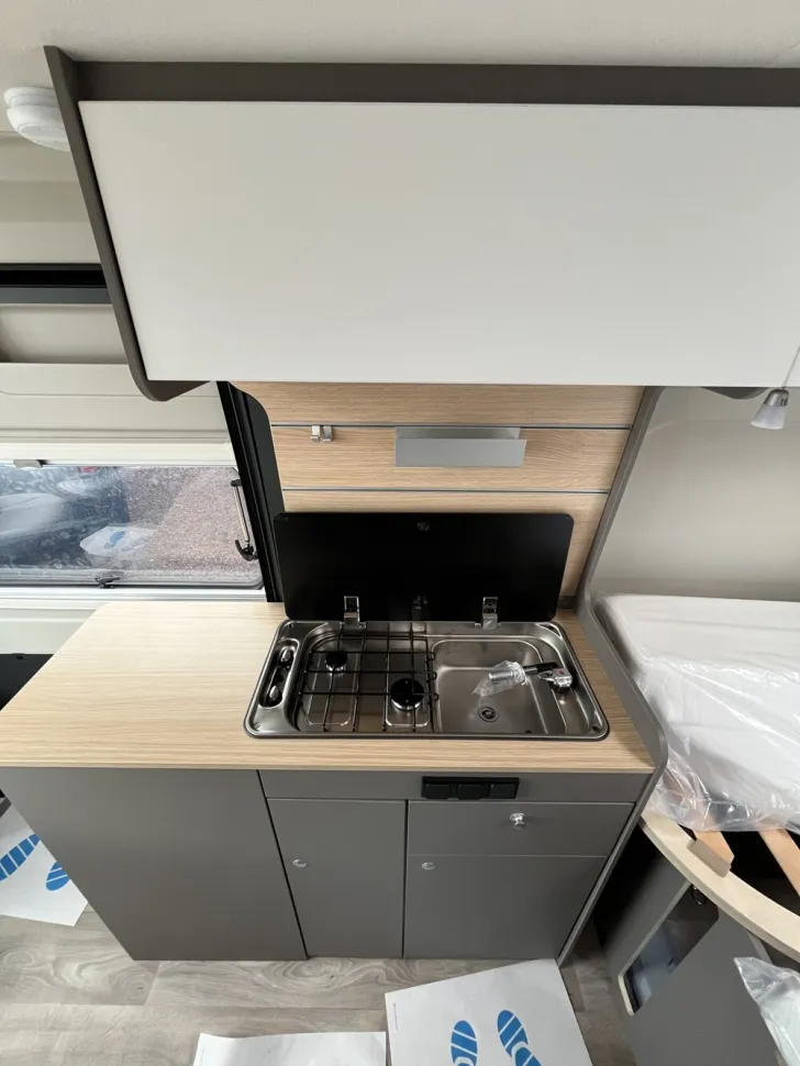 Fahrzeugbild LMC Innovan 640 #6
