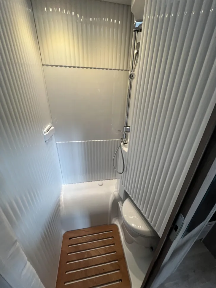 Fahrzeugbild Carado V 347 #10