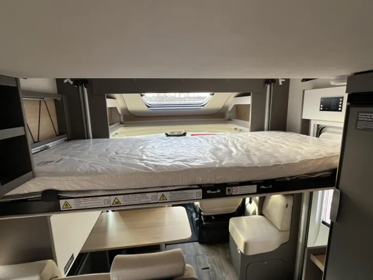 Fahrzeugbild LMC Tourer Lift 70 H 663 G #12
