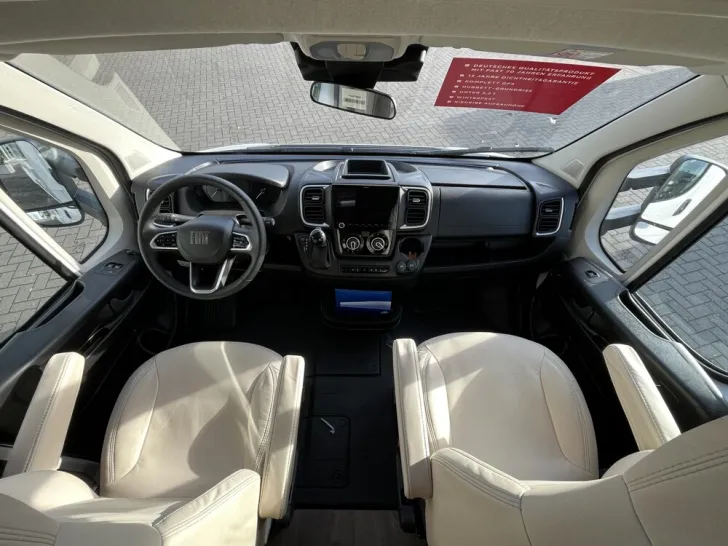Fahrzeugbild LMC Tourer Lift 70 H 663 G #14