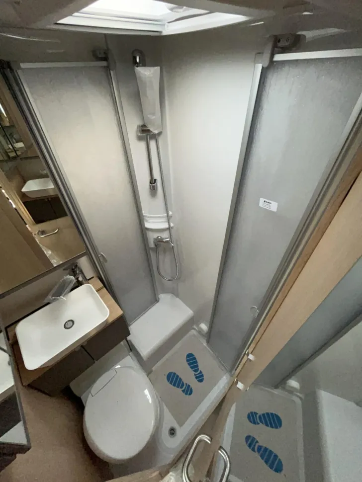 Fahrzeugbild LMC Tourer Lift 70 H 663 G #9