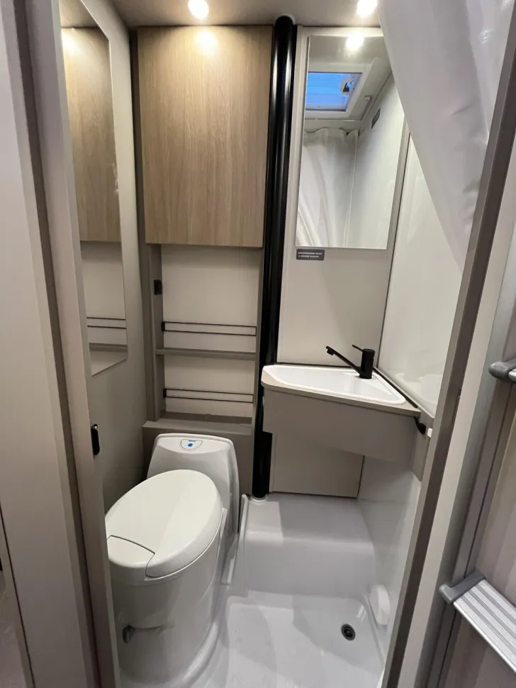Fahrzeugbild LMC Tracer 690 EL #11