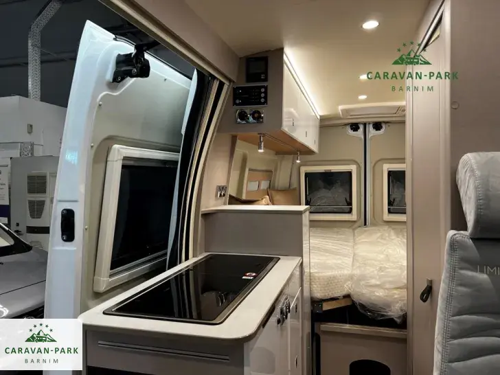 Fahrzeugbild Bürstner Delfin Limited C 621 #13