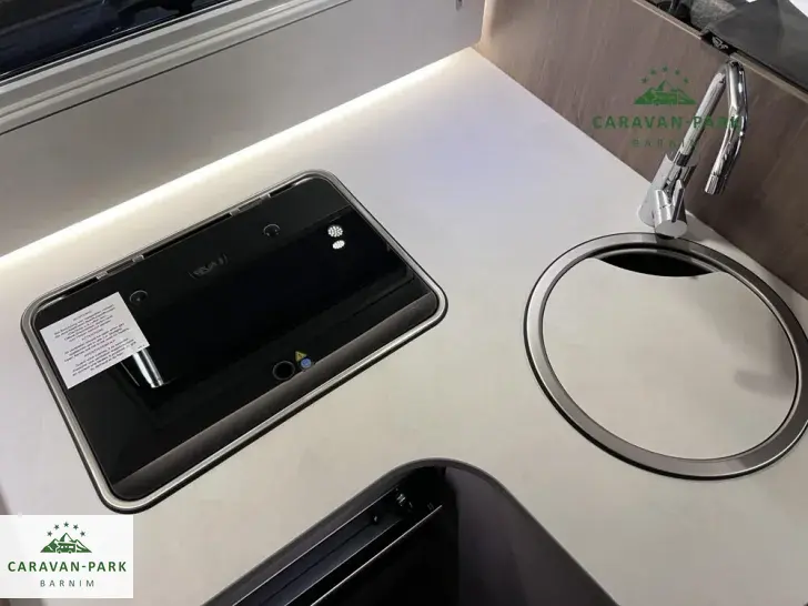 Fahrzeugbild Carado I 338 #16