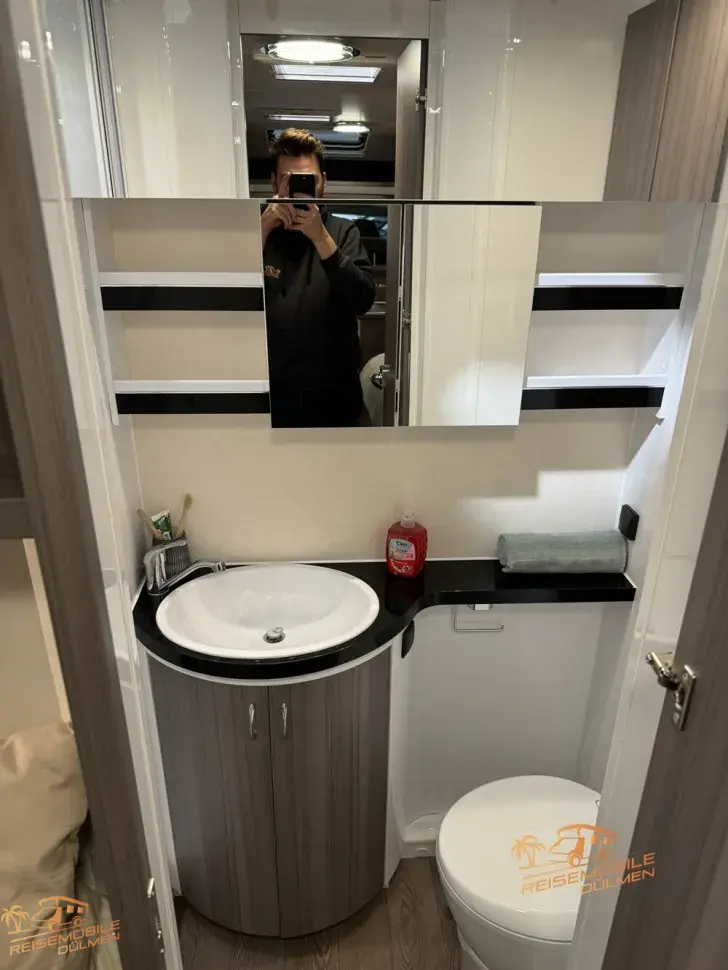 Fahrzeugbild Hobby Optima OnTour T70 E 165PS #21