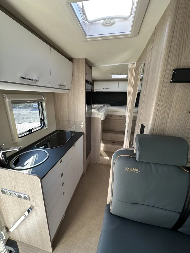 Fahrzeugbild Bürstner Lyseo Time Skyline Edition 690 G #7