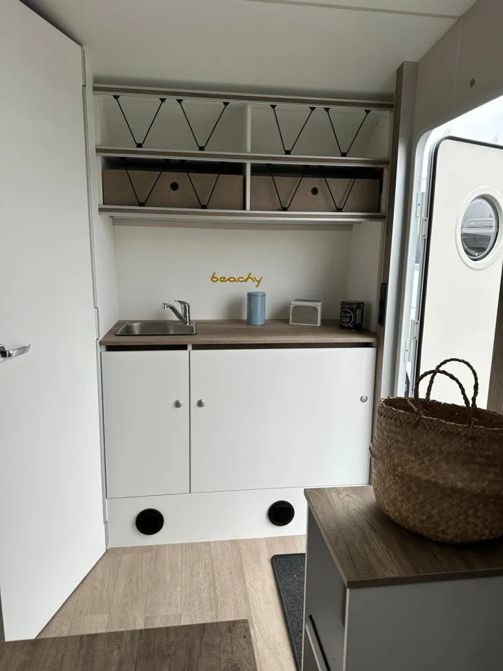 Fahrzeugbild Hobby Beachy 360 #10