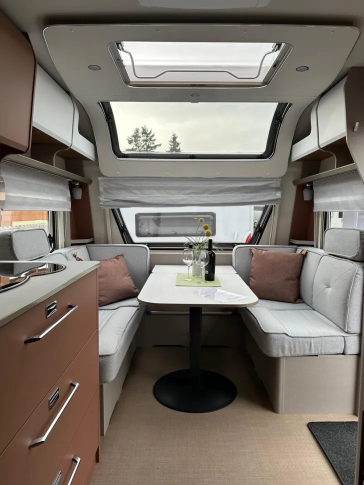 Fahrzeugbild Bürstner Averso 465 TS #3