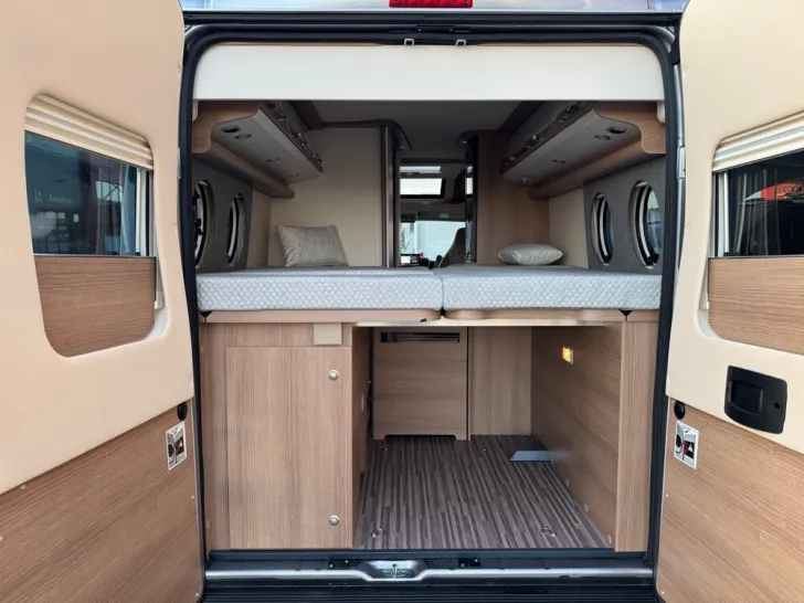 Fahrzeugbild Malibu Charming GT skyview 640 LE #26
