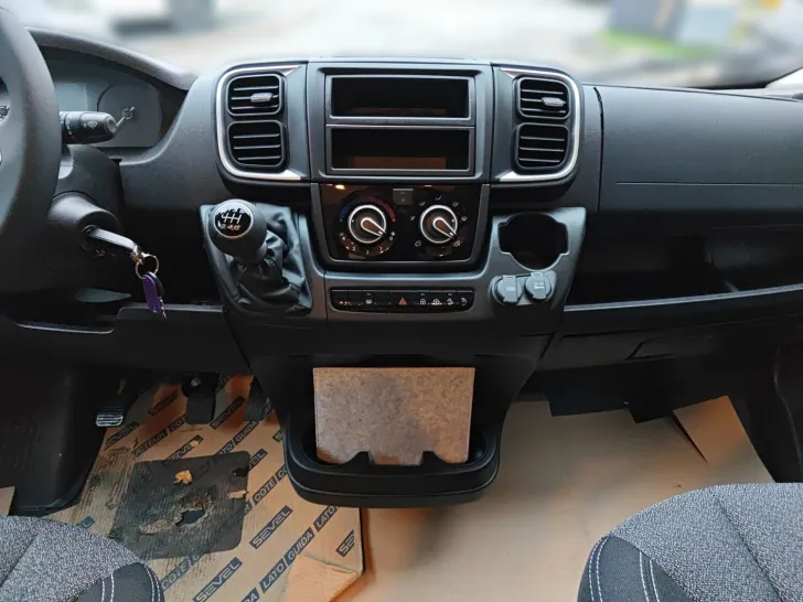 Fahrzeugbild Sunlight Sub TS 67 Citroen #9