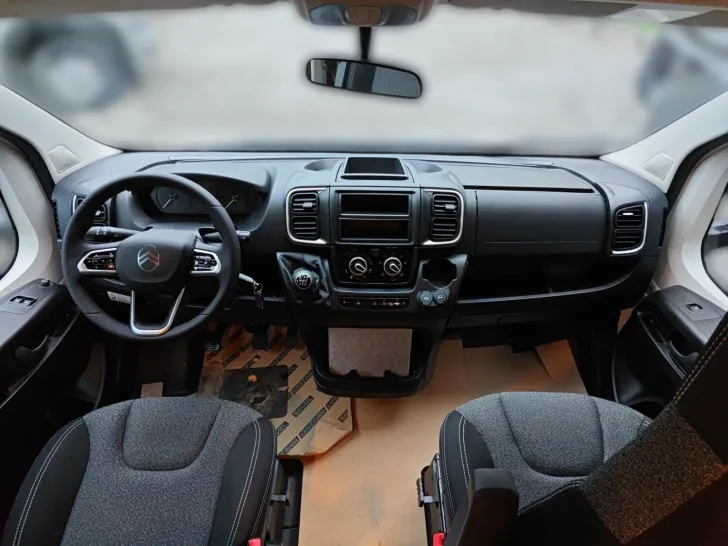 Fahrzeugbild Sunlight Sub TS 67 Citroen #10