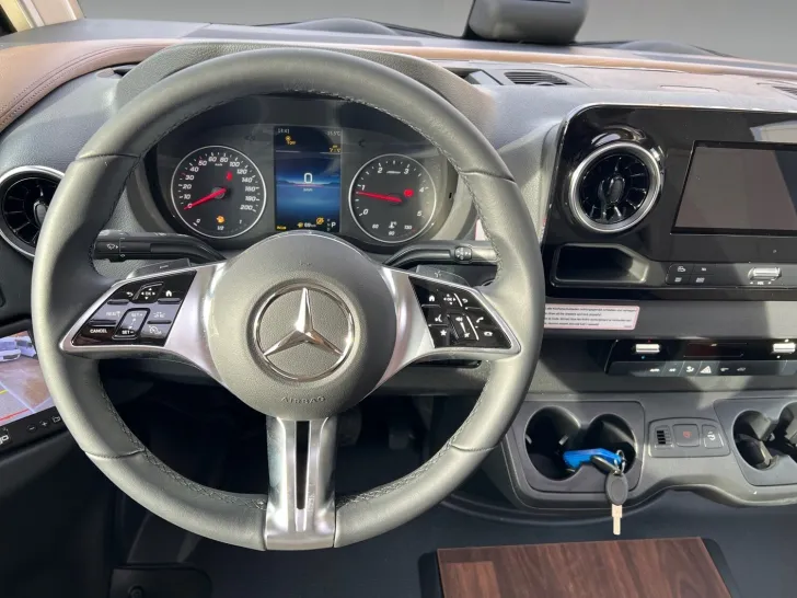 Fahrzeugbild Carthago chic e-line I 64 XL QB Mercedes (213) #10