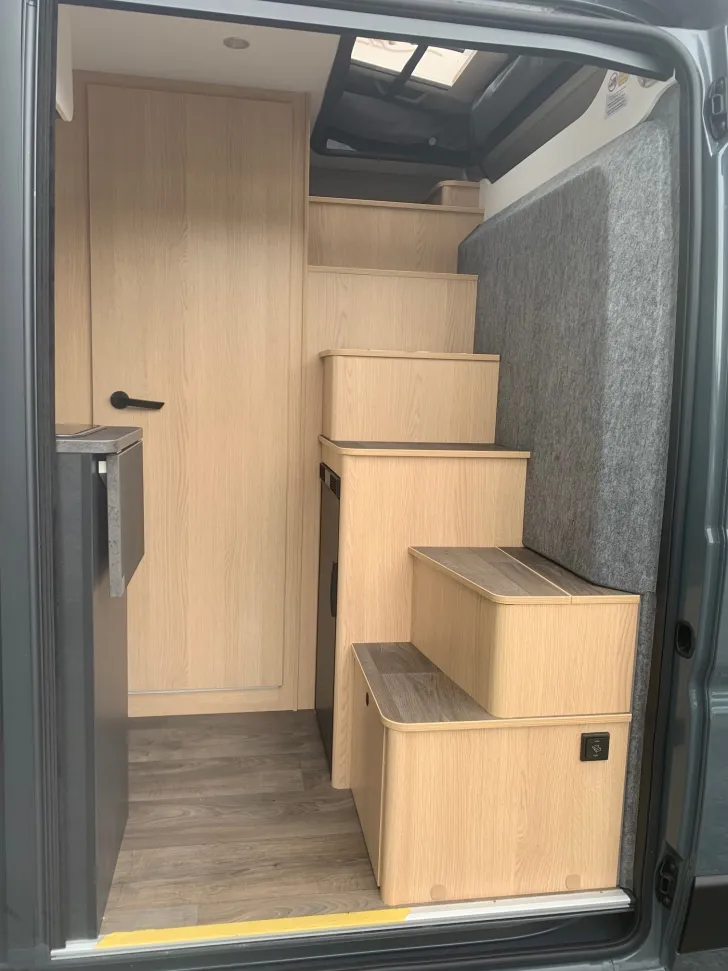 Fahrzeugbild Sunlight Camper Van CLIFF 540 Vanlife Hecksitzgruppe+Aufstelldach* #10