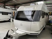 Fahrzeugbild Hobby De Luxe 460 LU Modell 2026 / 1500 kg #8