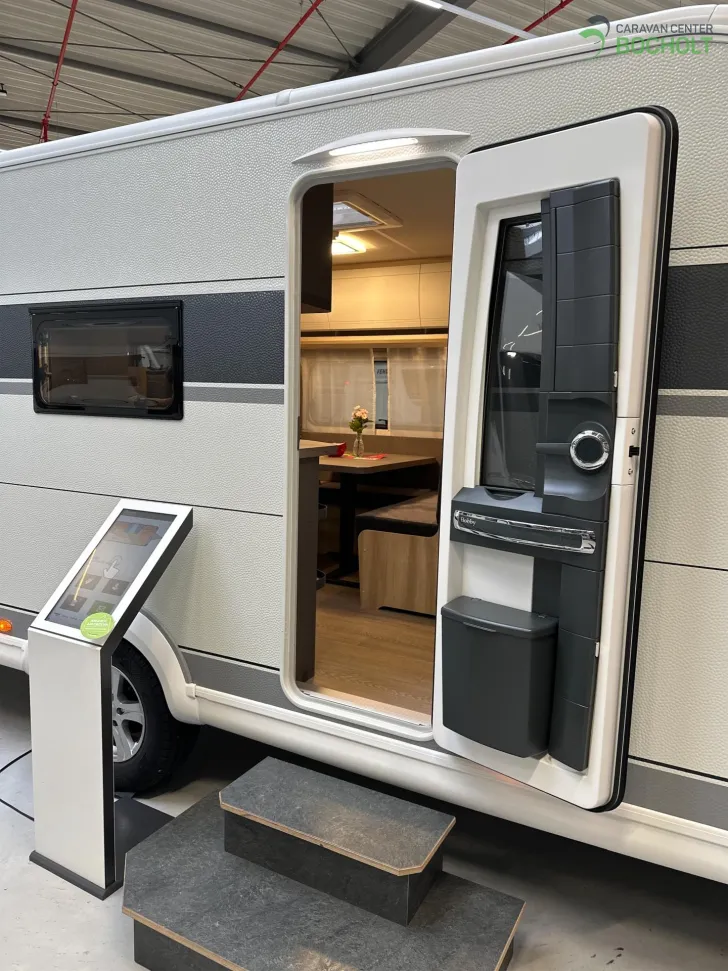 Fahrzeugbild Hobby De Luxe 545 KMF Modell 2026 / 2000 kg #6