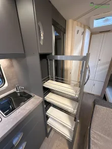 Fahrzeugbild Hobby De Luxe 545 KMF Modell 2026 / 2000 kg #12