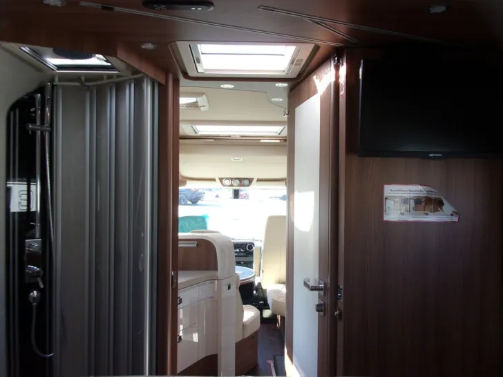 Fahrzeugbild Carthago chic e-line I 51 QB DA Mercedes #16