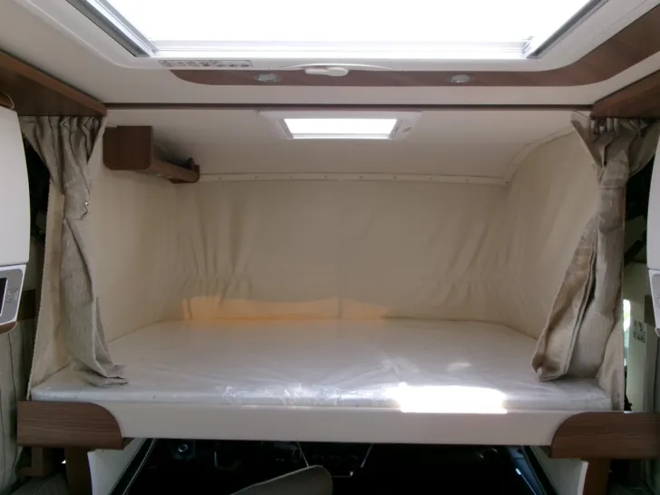 Fahrzeugbild Carthago chic s-plus I 61 XL LE Iveco #11