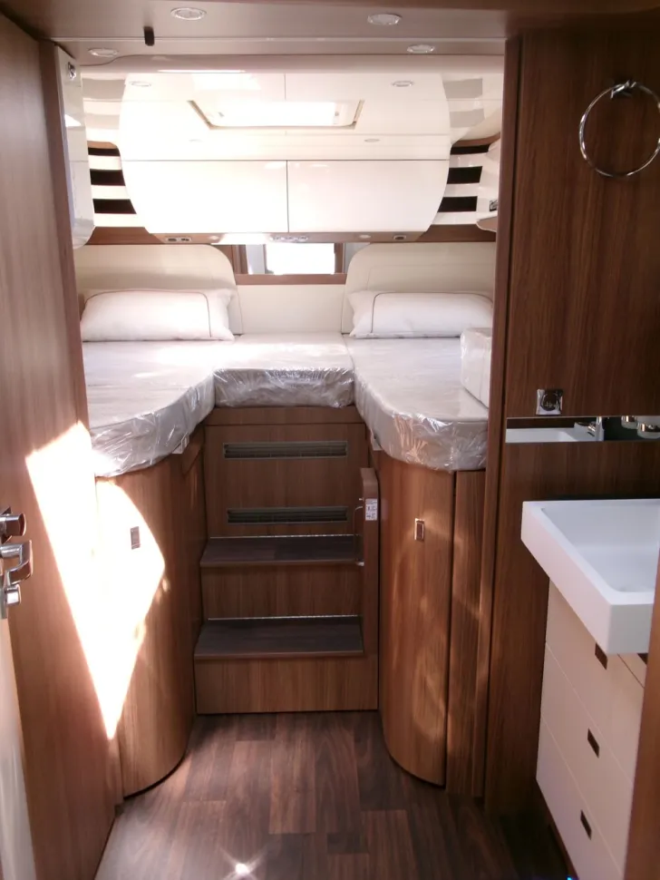 Fahrzeugbild Carthago chic s-plus I 61 XL LE Iveco #17