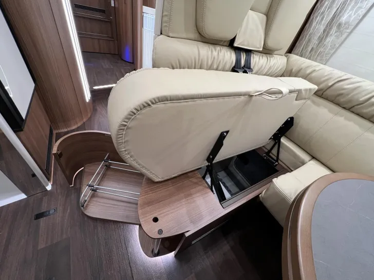 Fahrzeugbild Carthago chic s-plus I 50 LE (235) #39