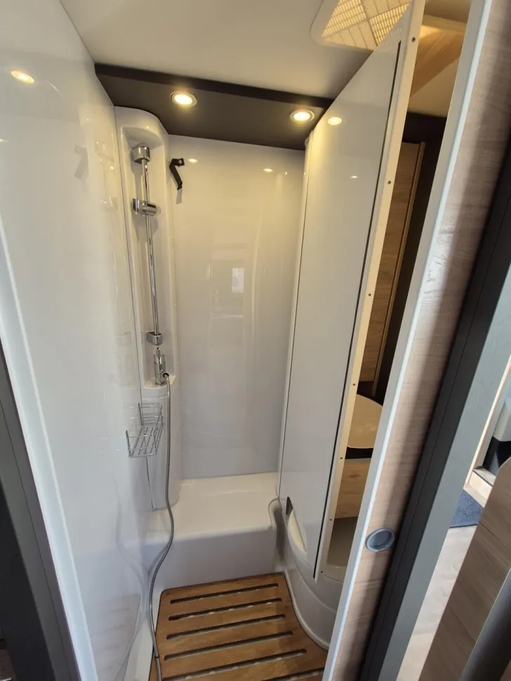 Fahrzeugbild Dethleffs Globebus Camp Active T 4 #12