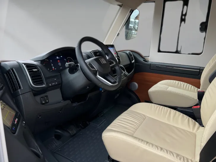 Fahrzeugbild Carthago liner-for-two I 53 Fiat (242) #9